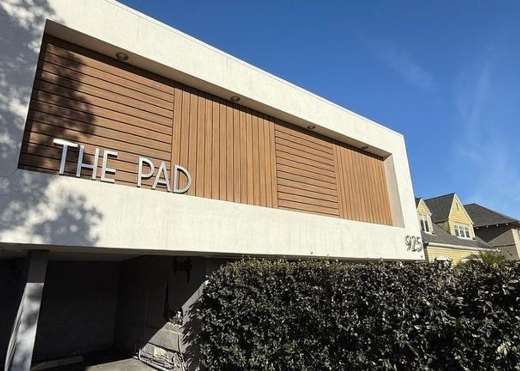 property for rent #1