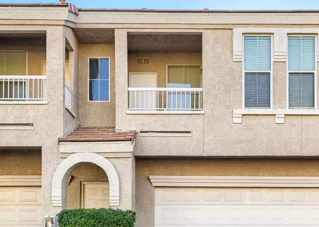 property for rent #1