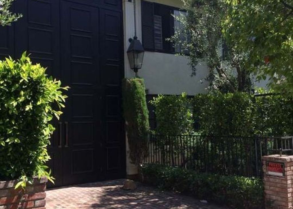 property for rent #1