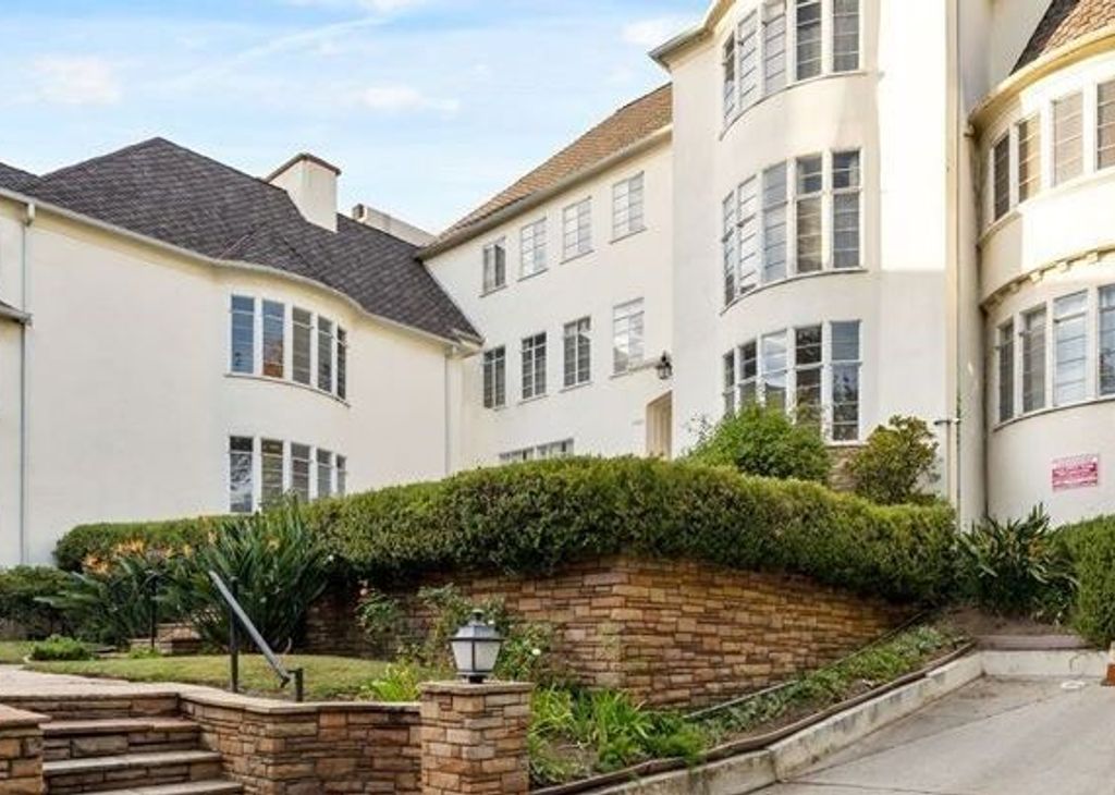 property for rent #1