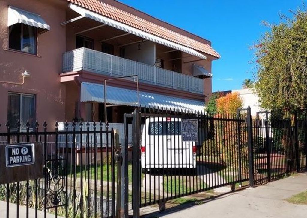 property for rent #1