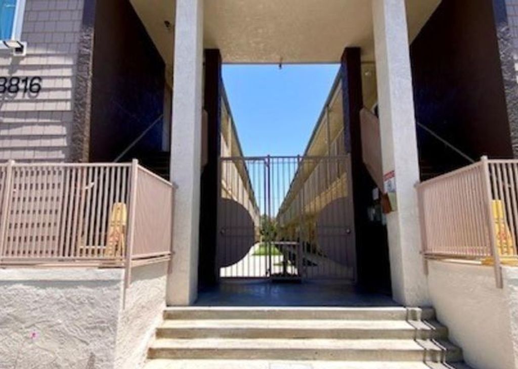 property for rent #1