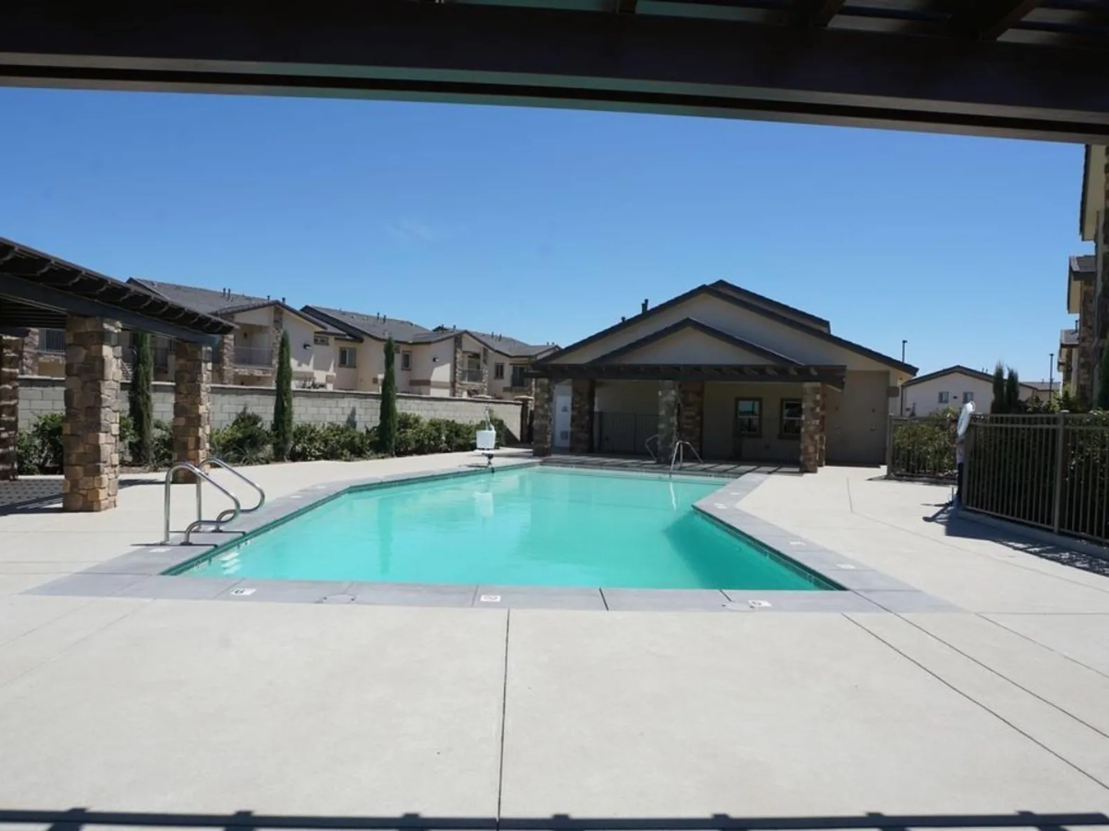 2600 Sablewood Drive 11