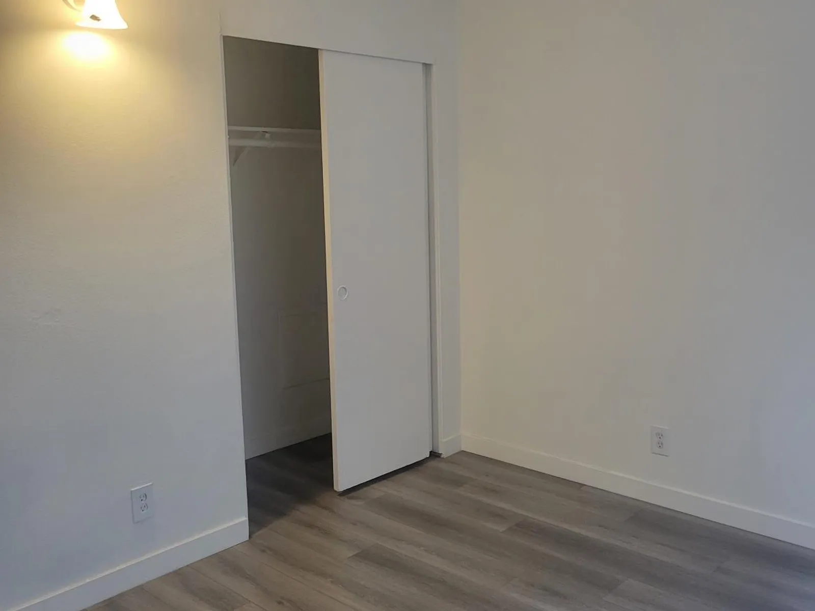 Apartment photo for 9404 Van Nuys Blvd. - 5