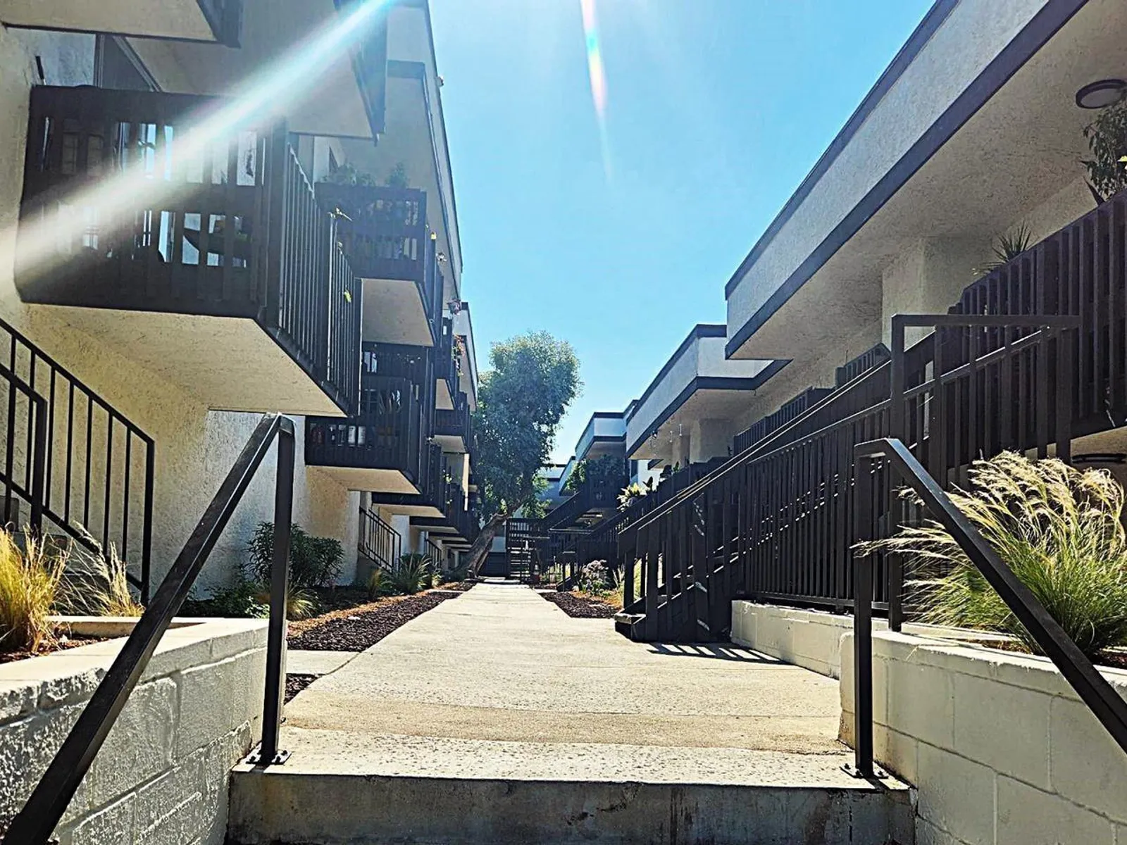9404 Van Nuys Blvd. 2