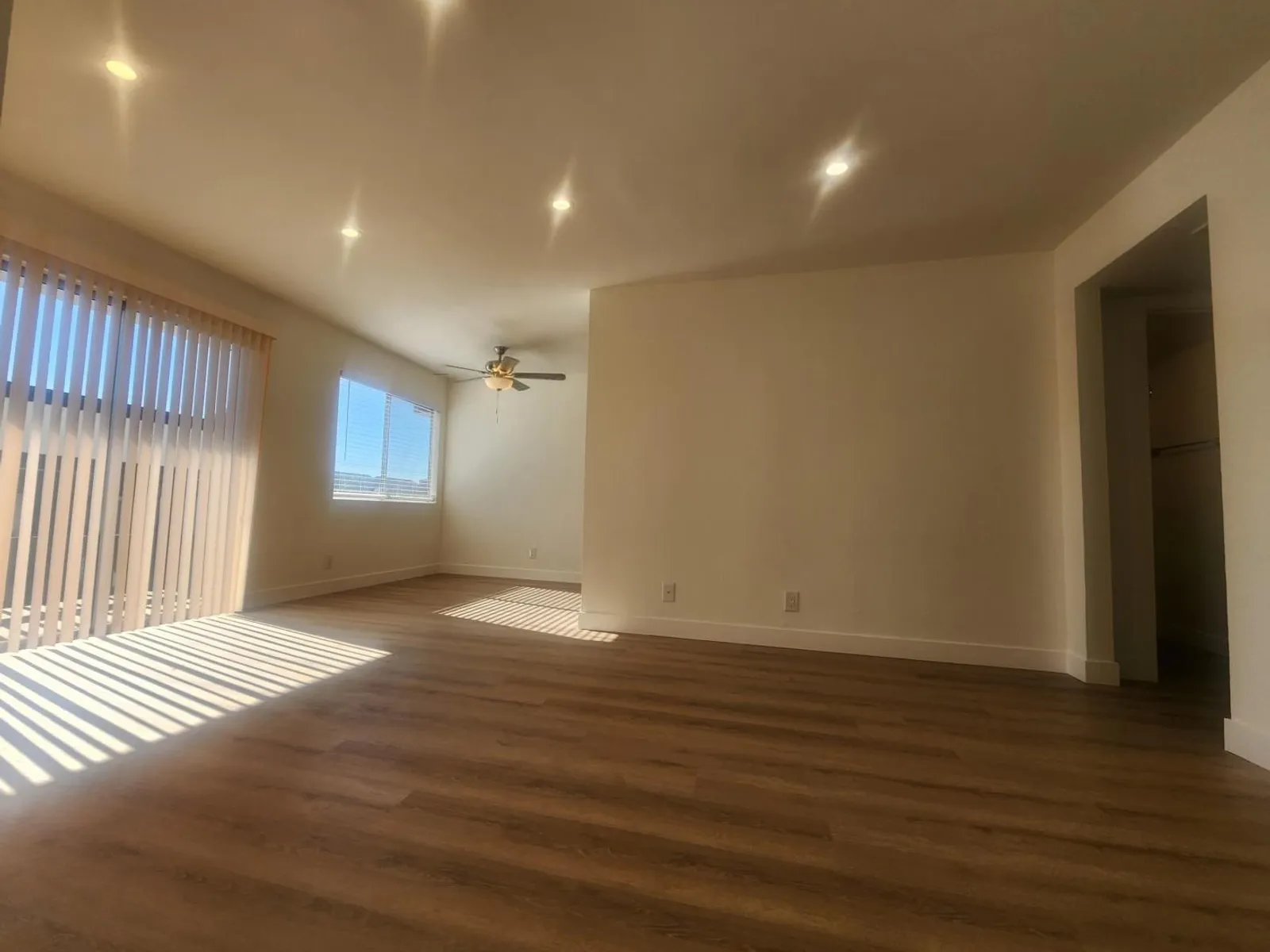 9404 Van Nuys Blvd. 5