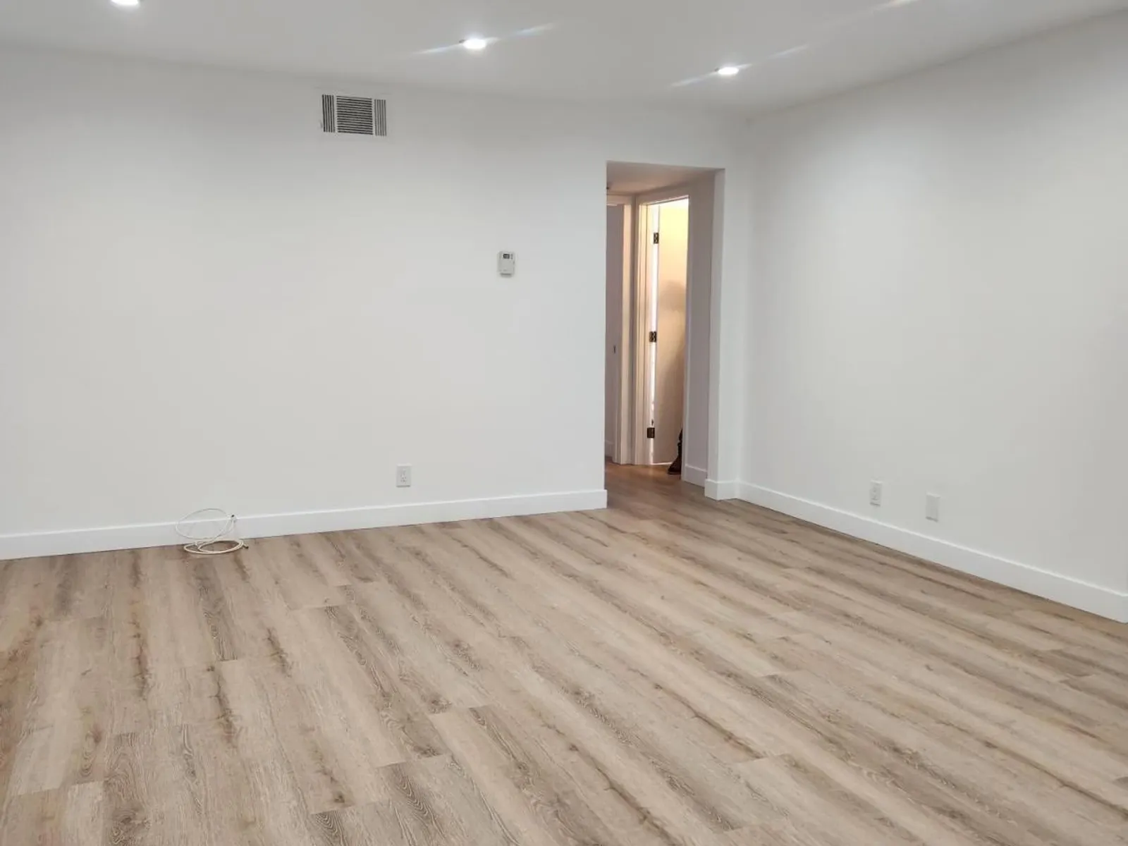 9404 Van Nuys Blvd. 8