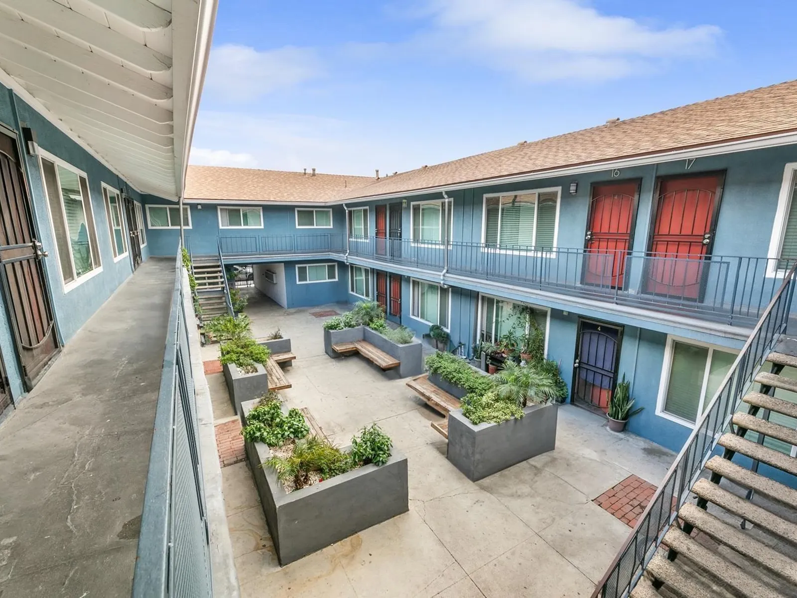 1495 Peterson Ave 11
