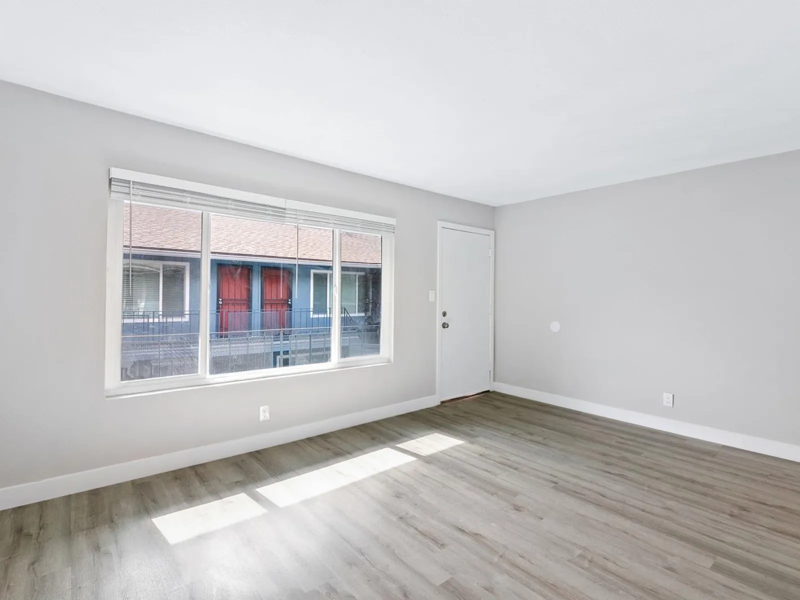 1495 Peterson Ave 22