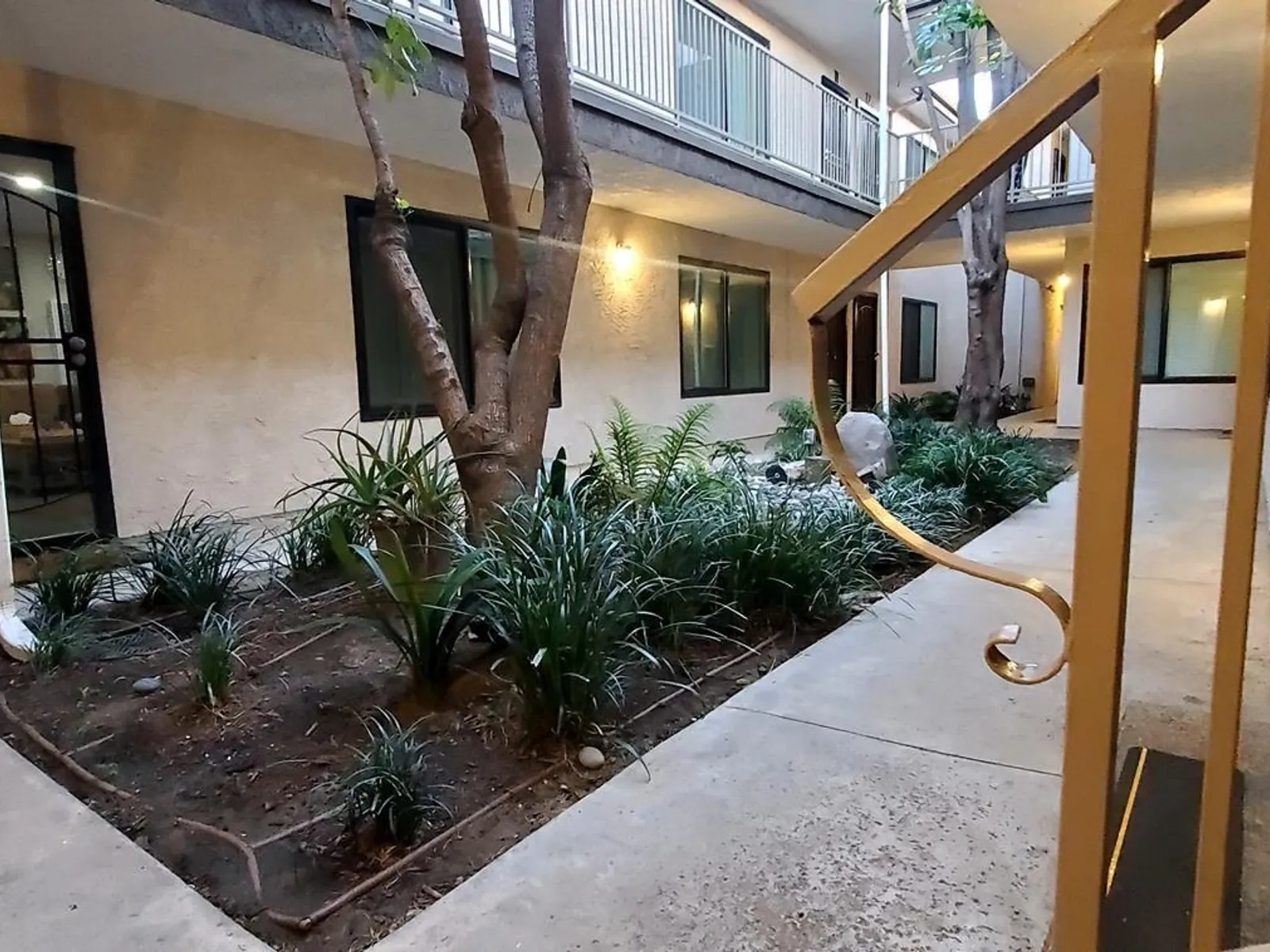 1628 W 218th St - 6