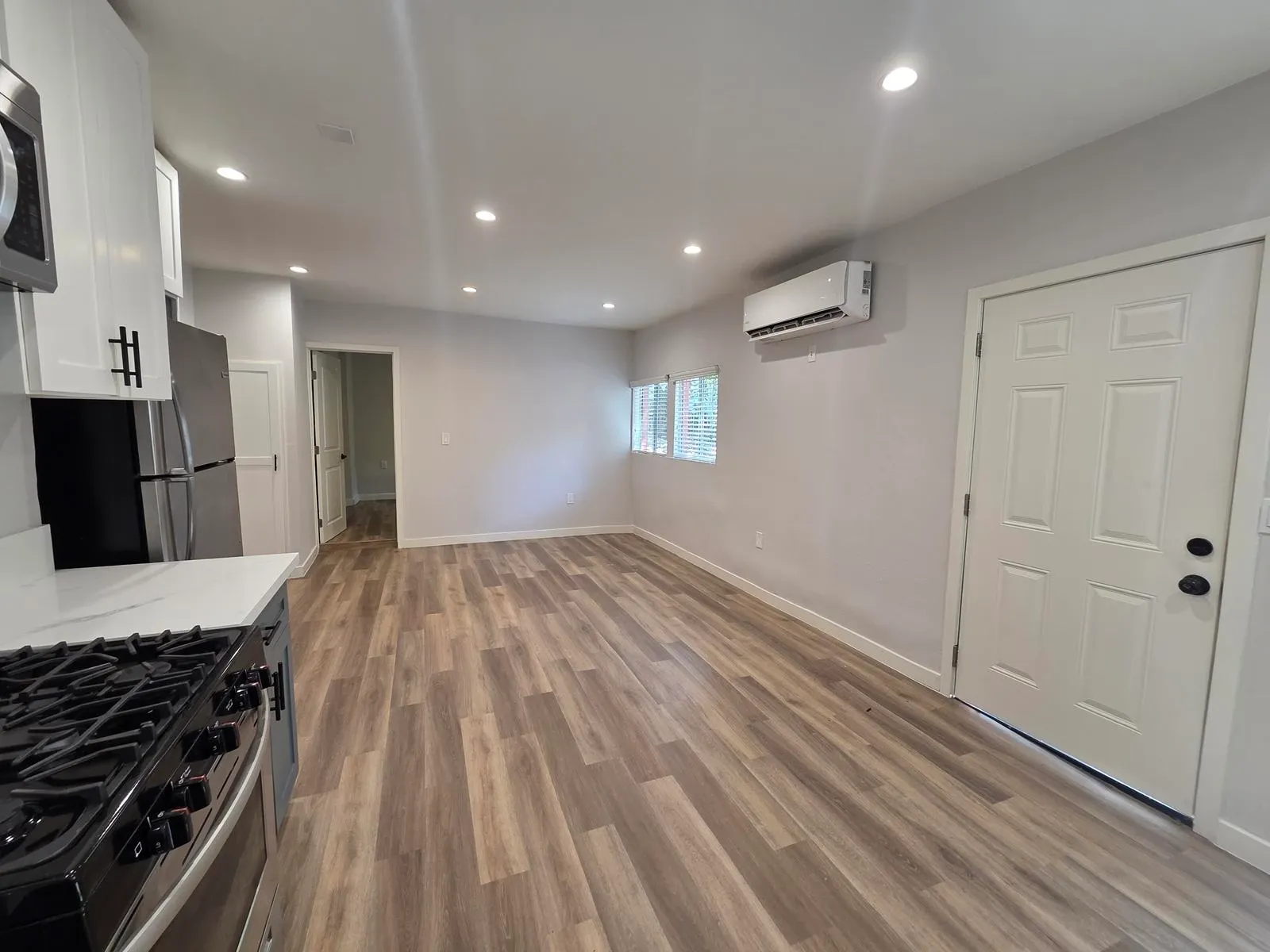 Apartment photo for 1411 Mohawk St, photo 3