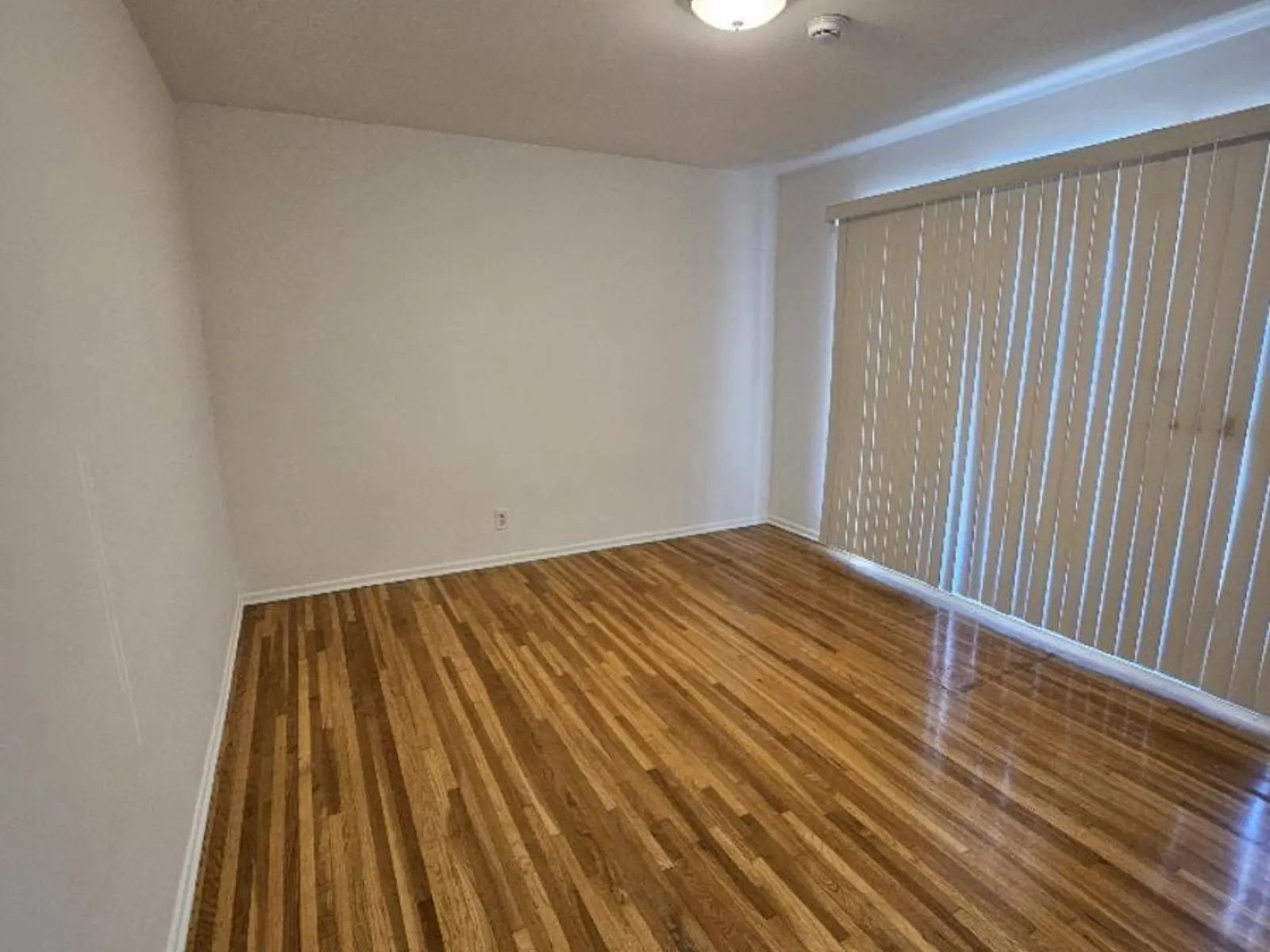 Apartment photo for 11940 Laurelwood Dr - 6