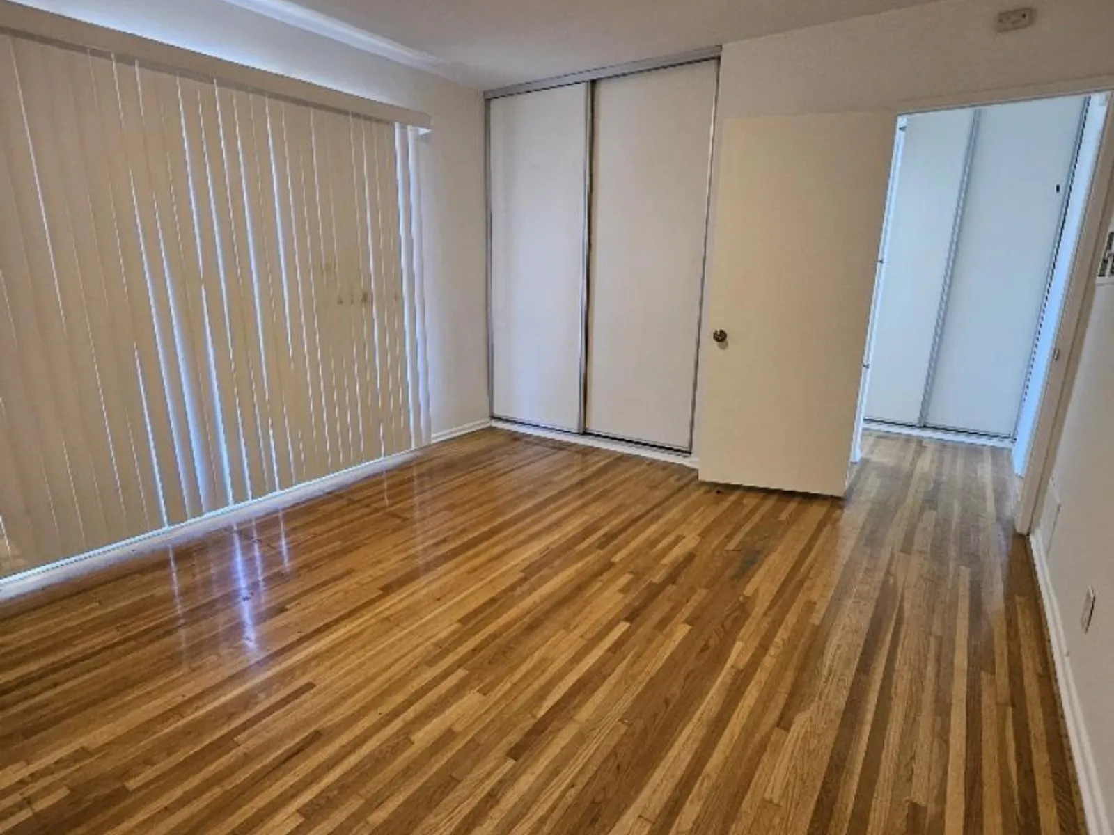 Apartment photo for 11940 Laurelwood Dr - 7