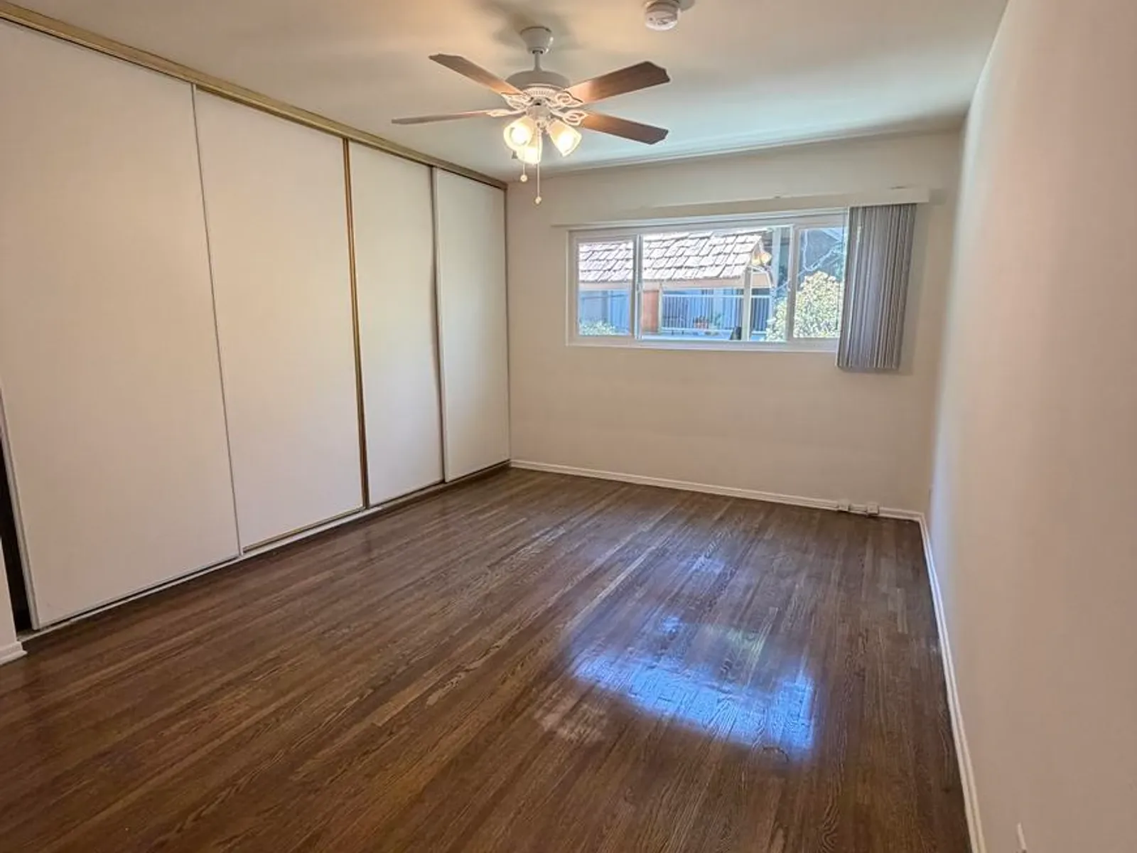 11940 Laurelwood Dr - 4