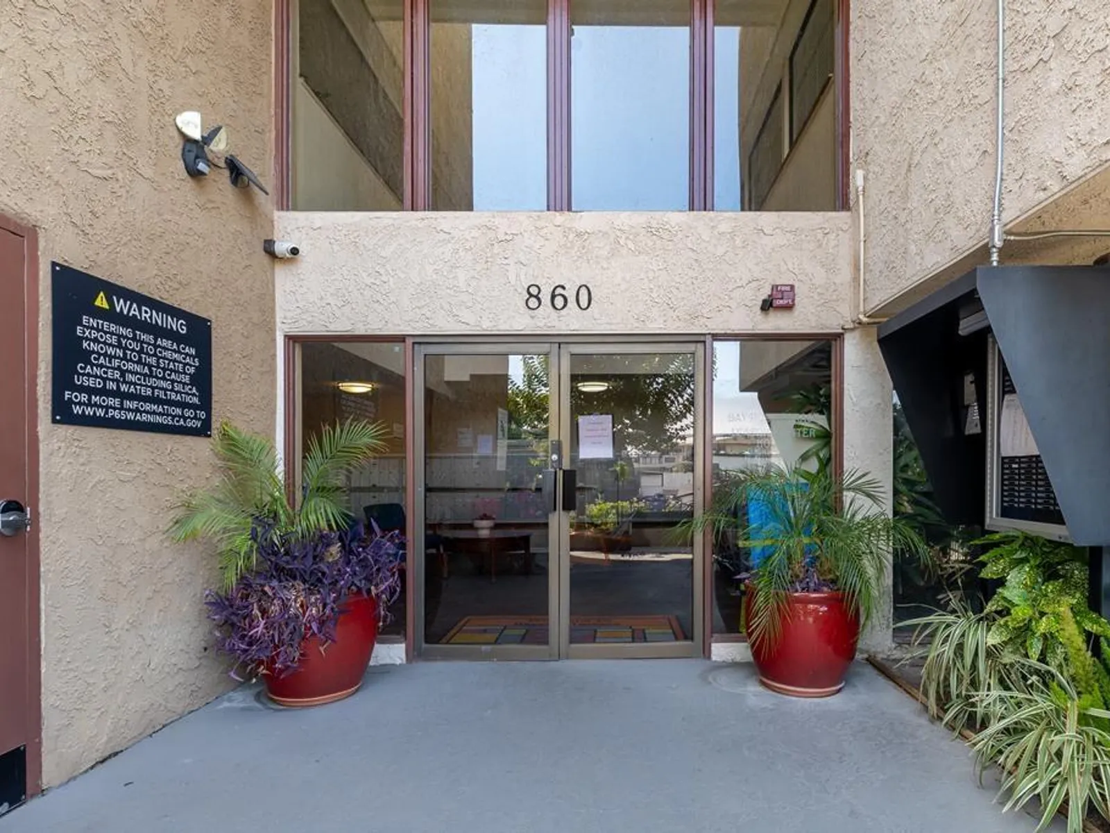 860 West 5th Street 4