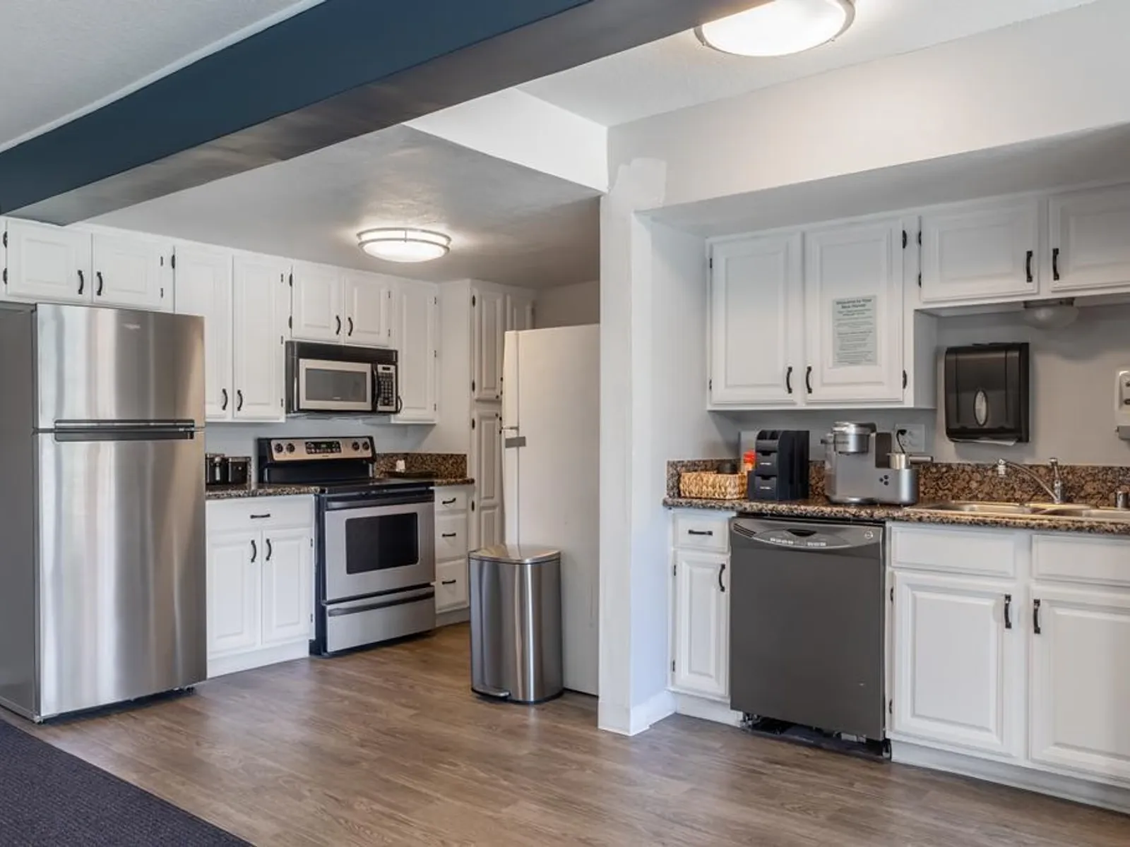 860 West 5th Street 8