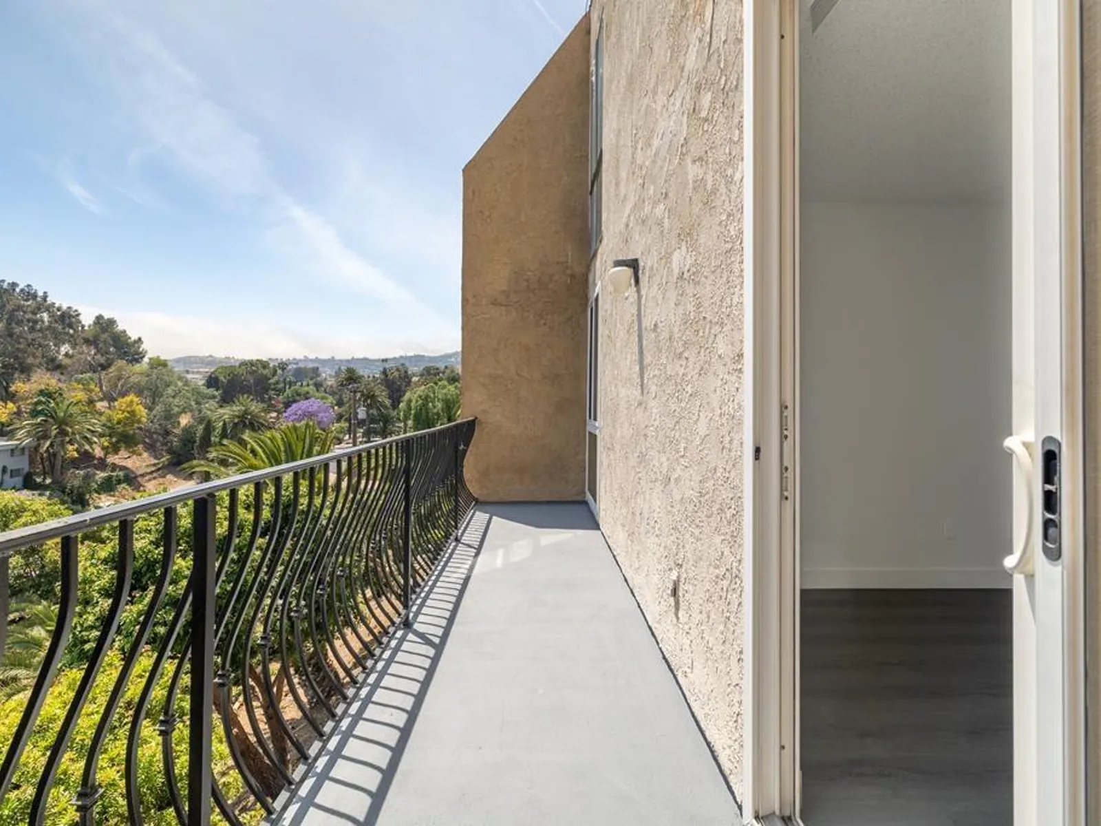 860 West 5th Street 18
