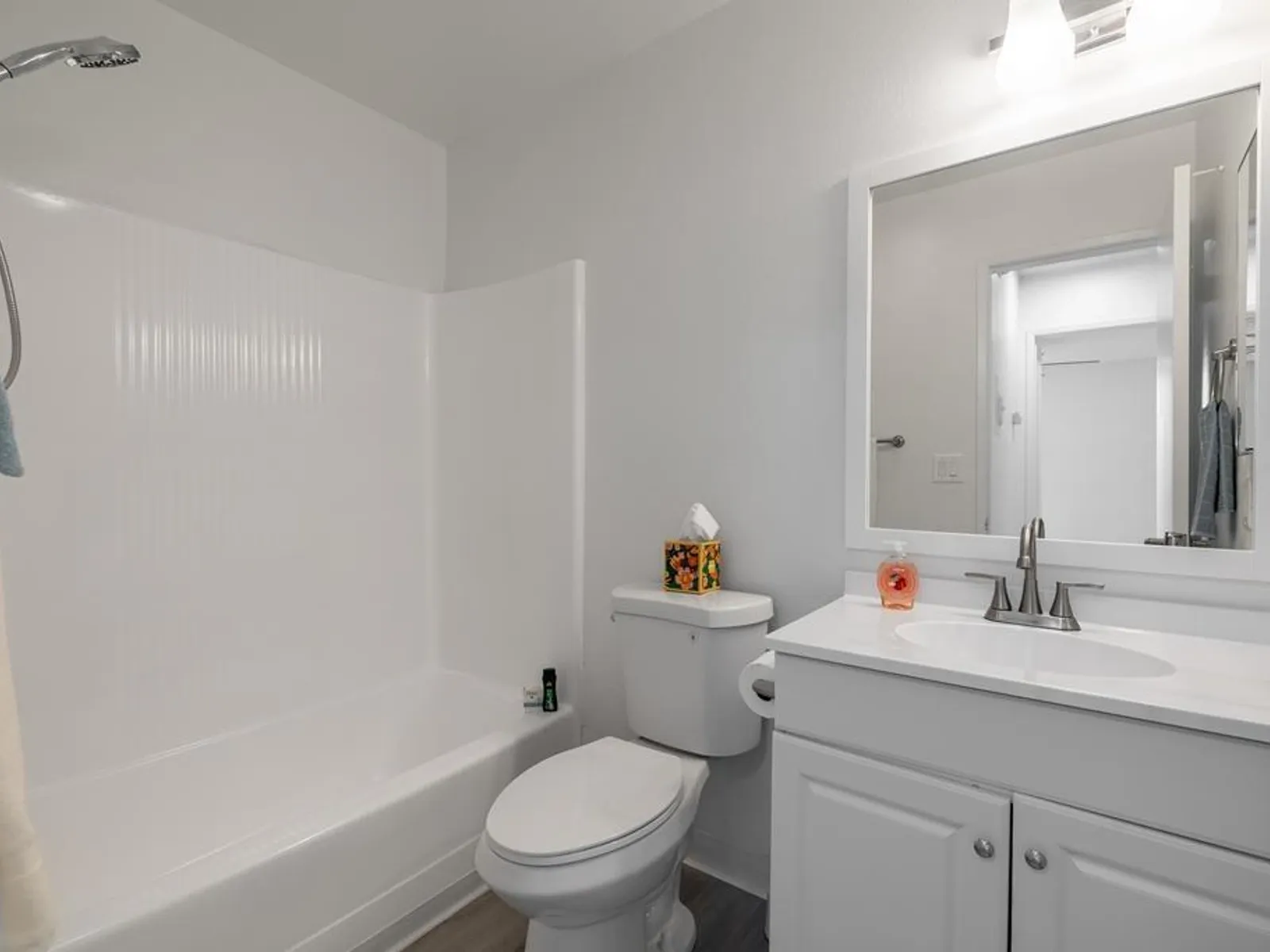 860 West 5th Street 20