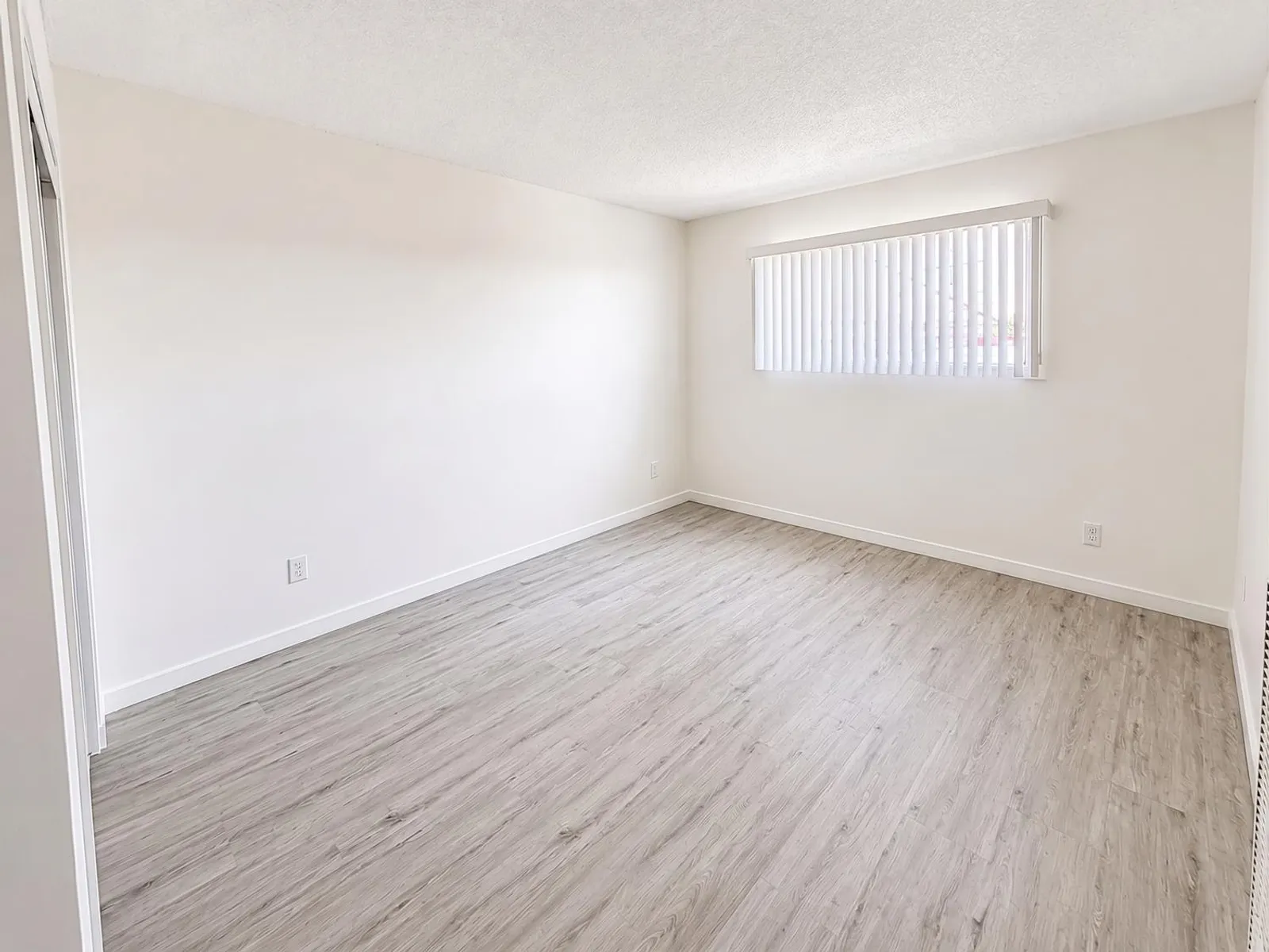 6819 Laurel Canyon Blvd. - 4