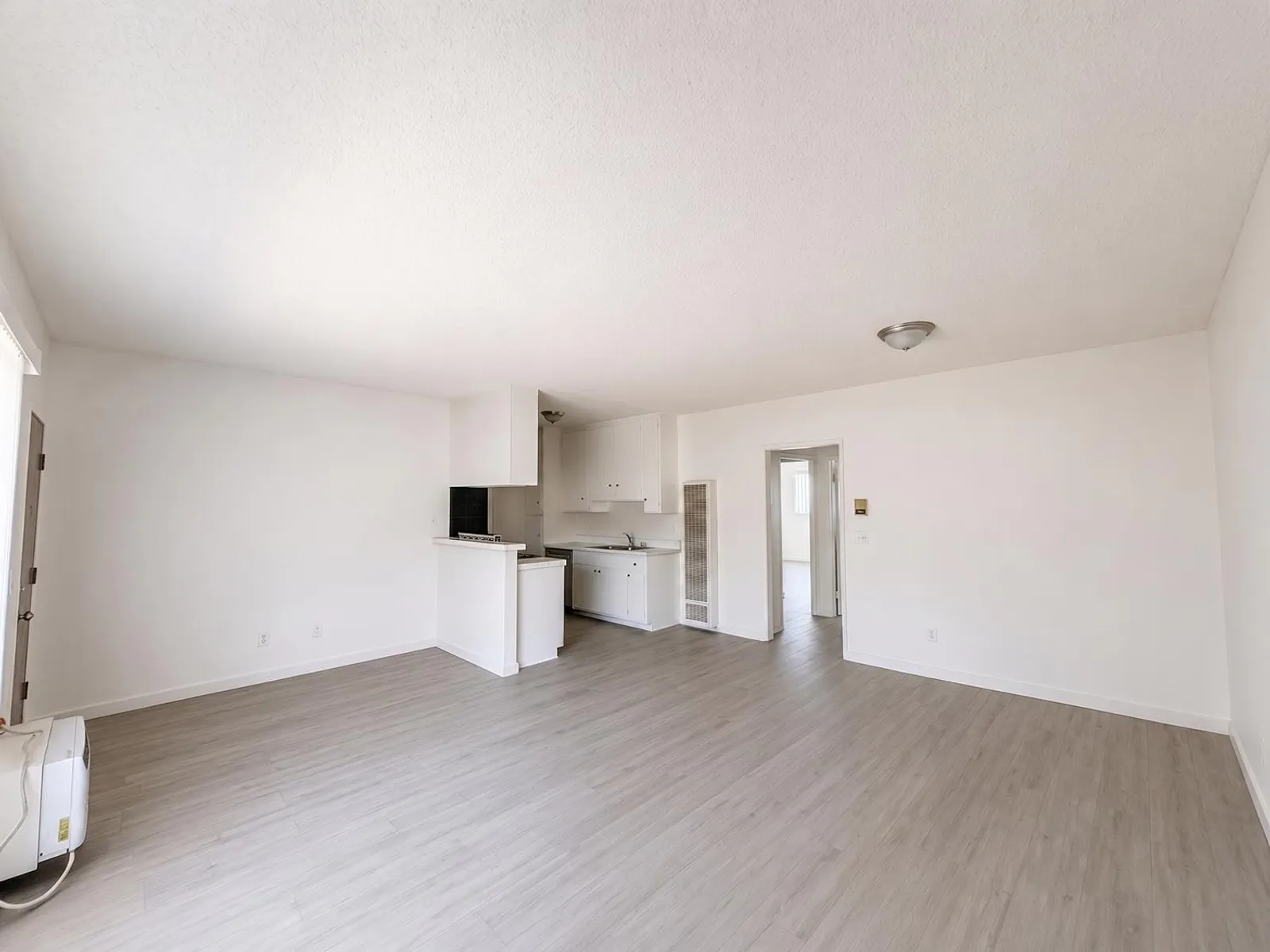 6819 Laurel Canyon Blvd. 2