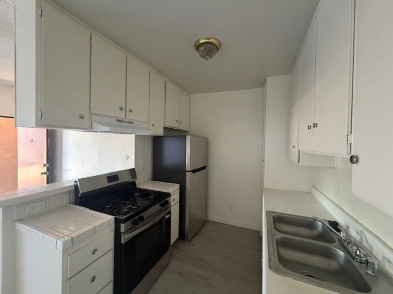 6819 Laurel Canyon Blvd. 3