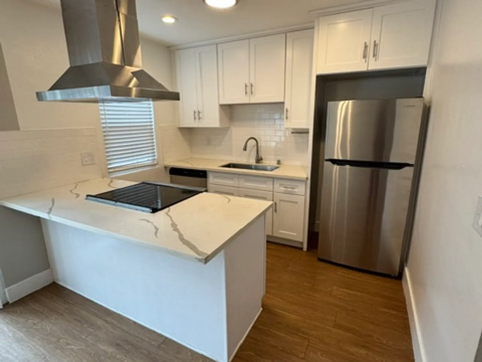 1601-1801 E 15th Street 3