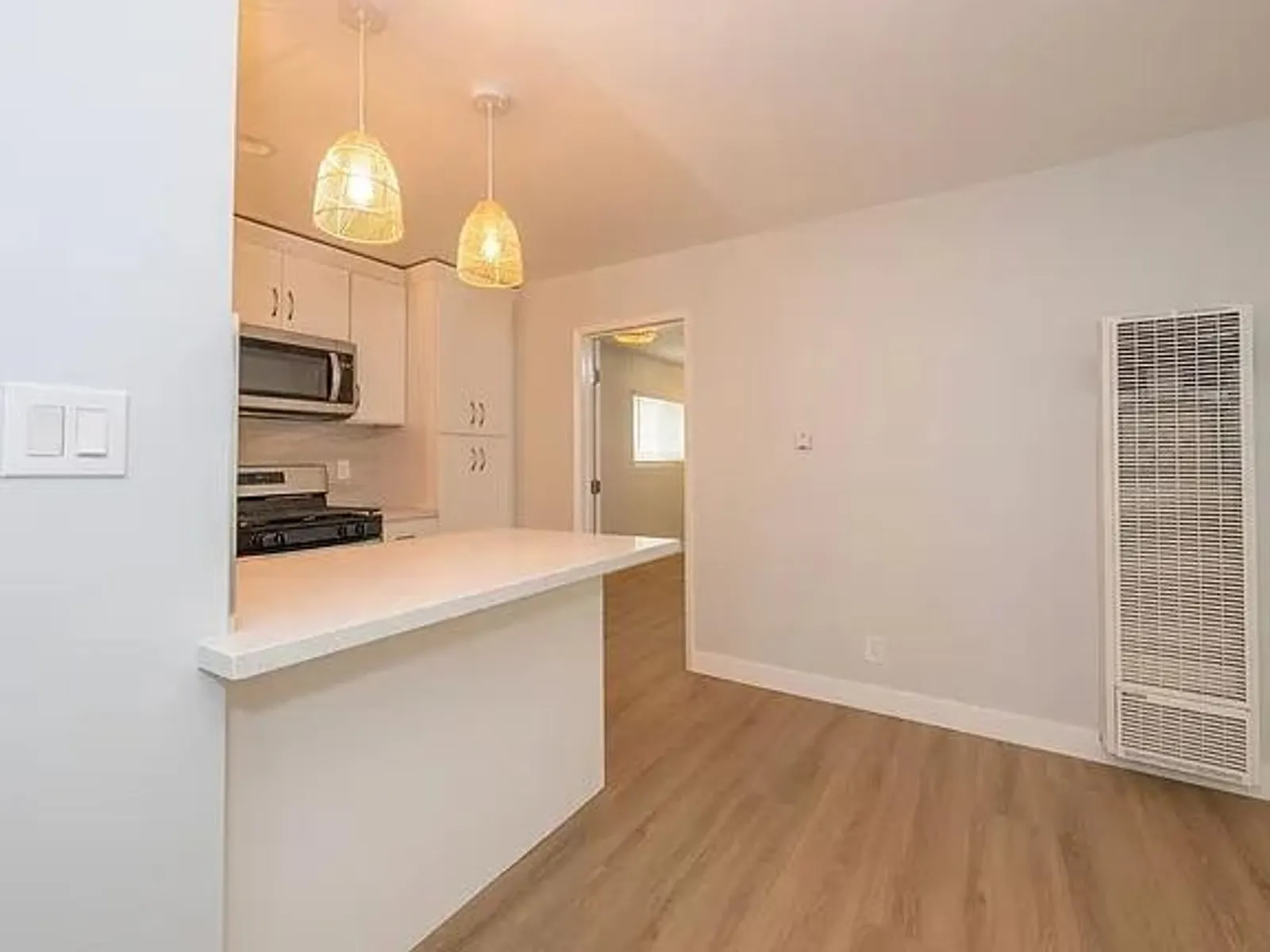 418 N Broadway 17