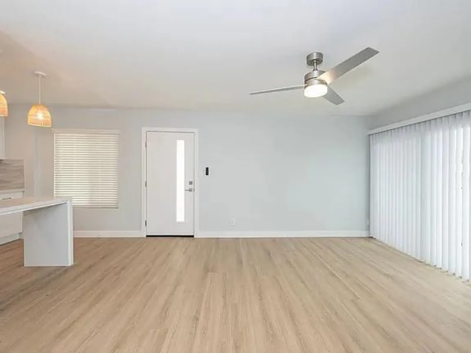 418 N Broadway 32