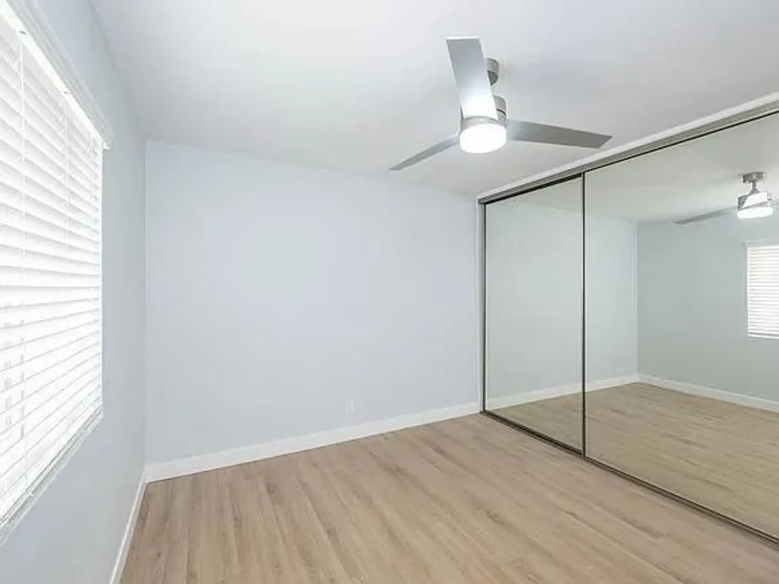 418 N Broadway 40