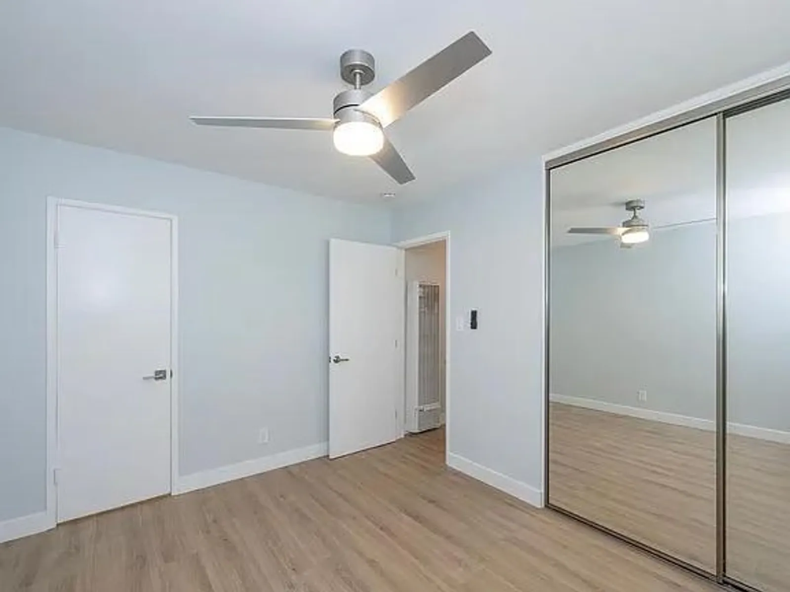 418 N Broadway 44