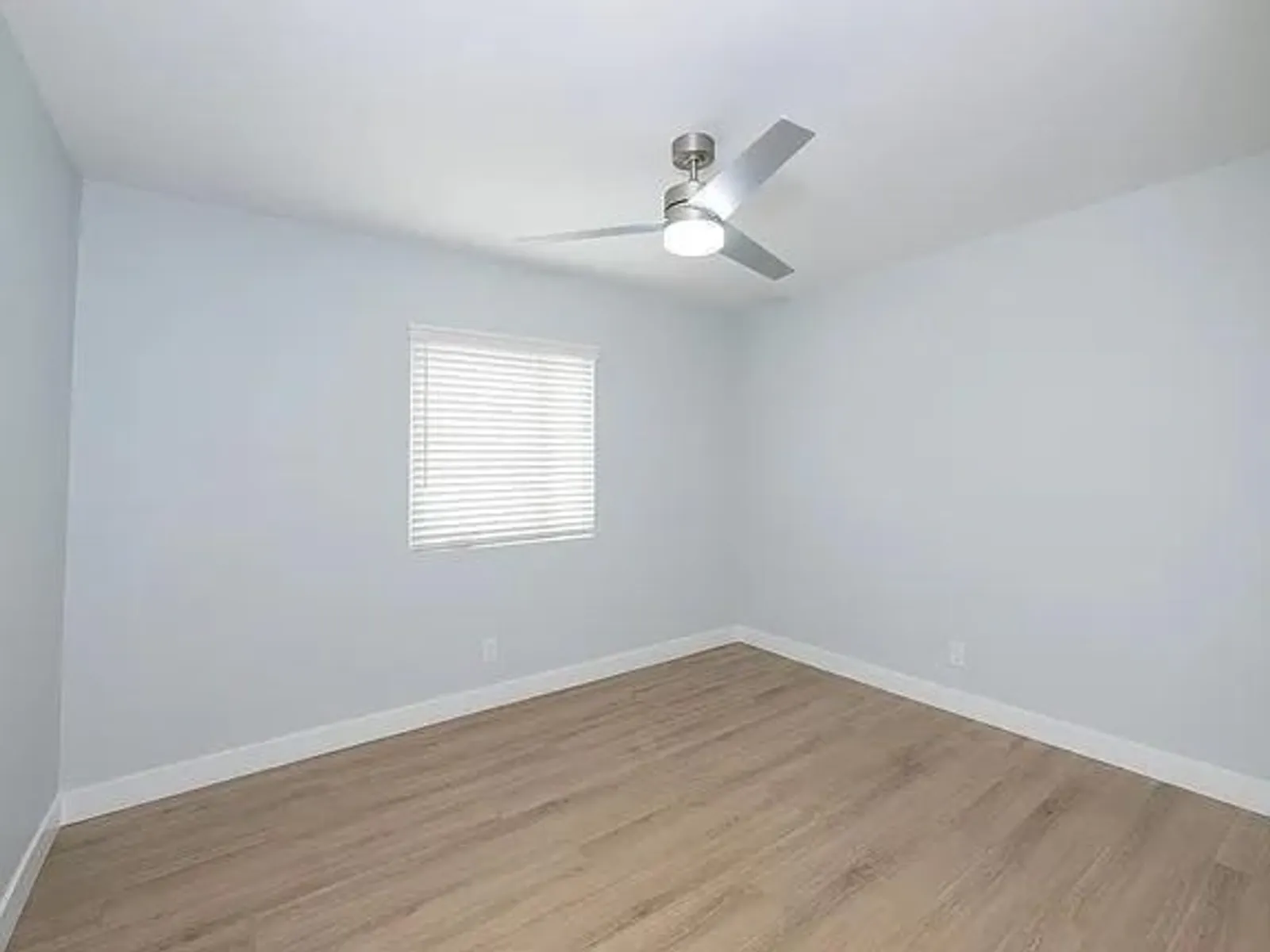 418 N Broadway 45