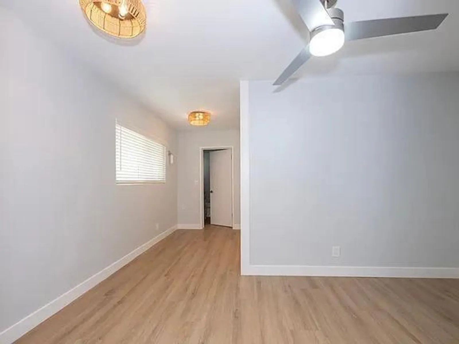 418 N Broadway 46