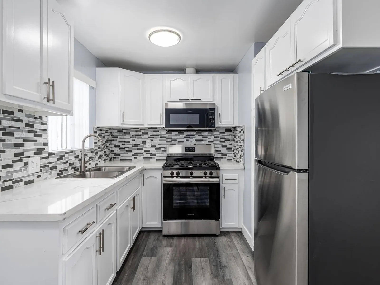 1032-1036 S Normandie Ave 2