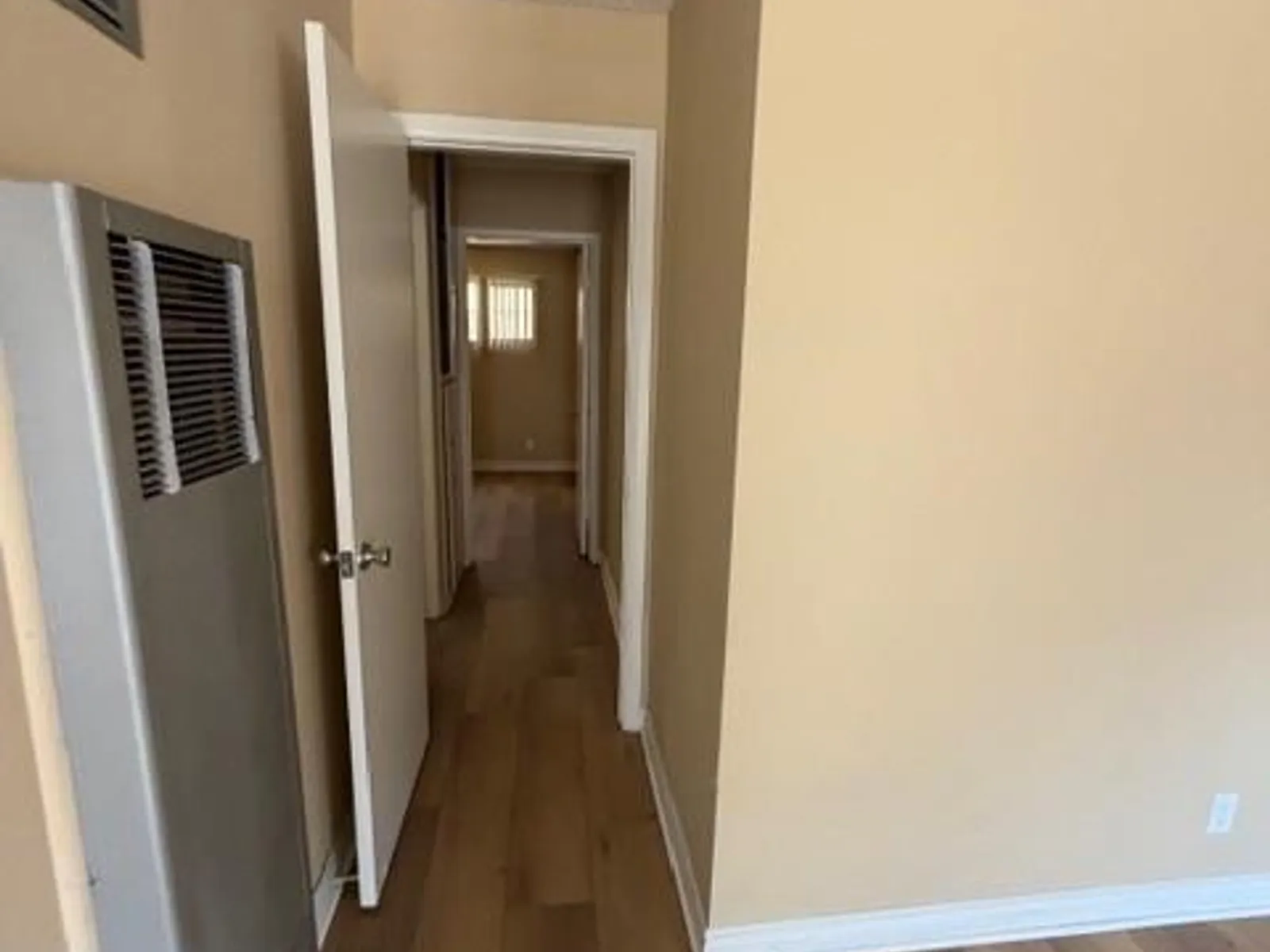 Apartment photo for 11126 Huston St - 6