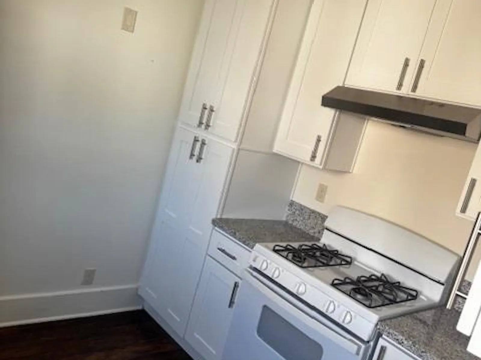 520-530 E 17th St 2
