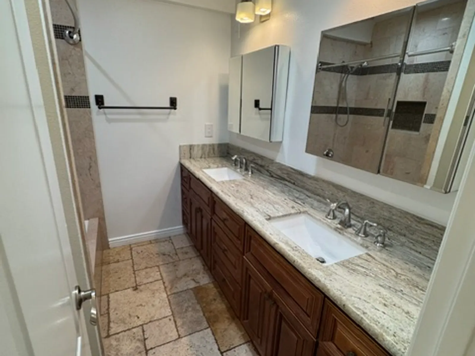 Apartment photo for 318 Cabrillo St - 7