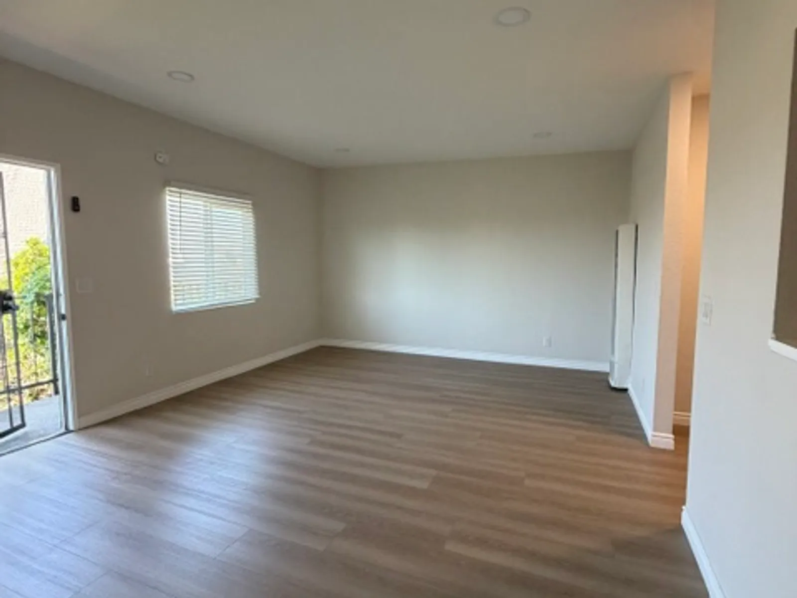 Apartment photo for 814 W. Redondo Beach Blvd., photo 3