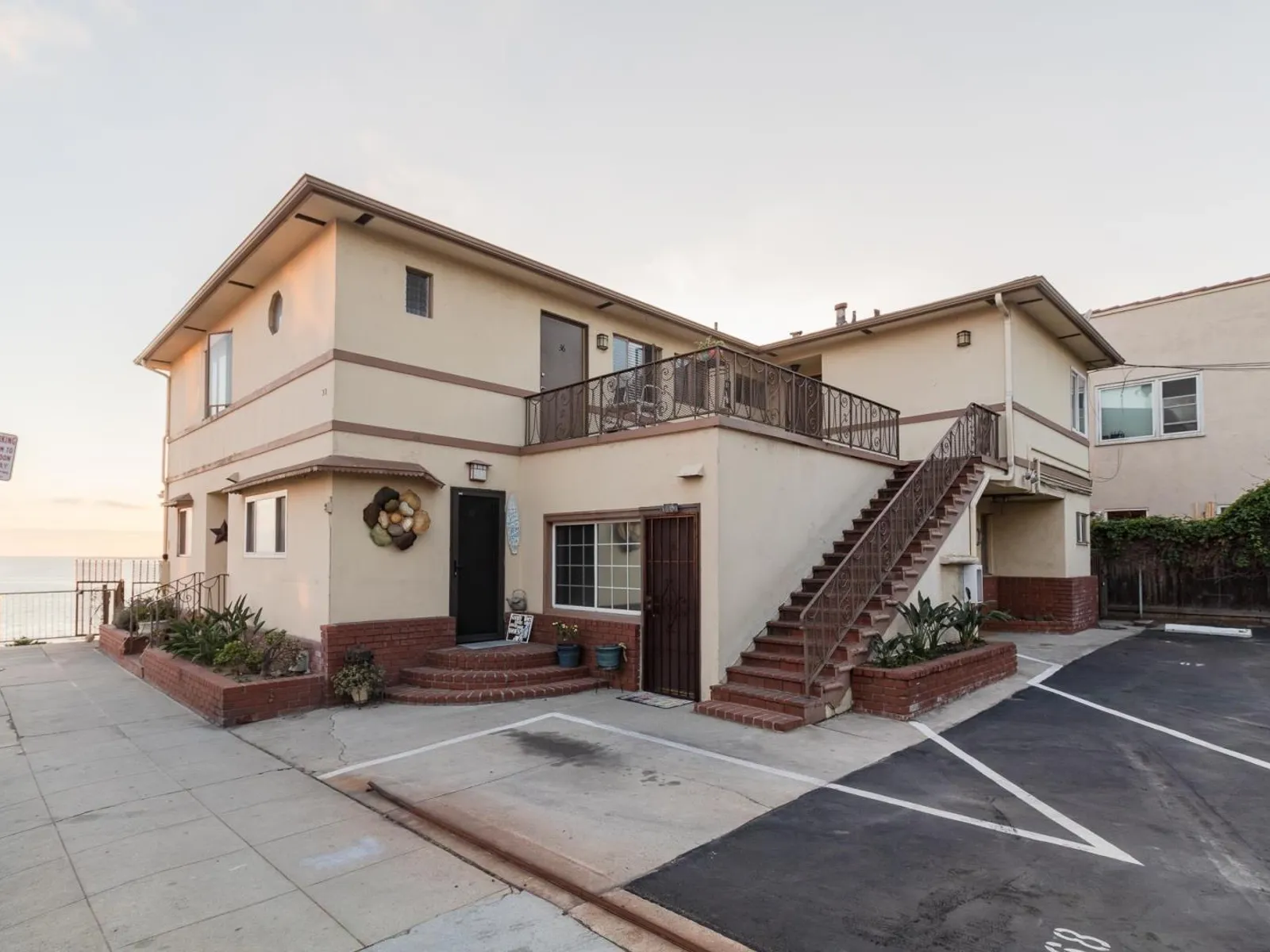 Apartment photo for 1628-1724 East Ocean Blvd. - 6