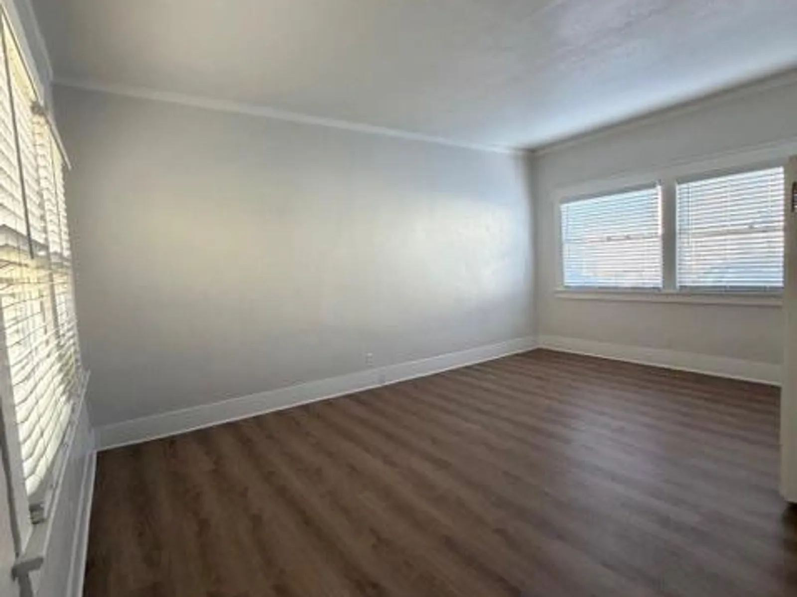 1628-1724 East Ocean Blvd. 5