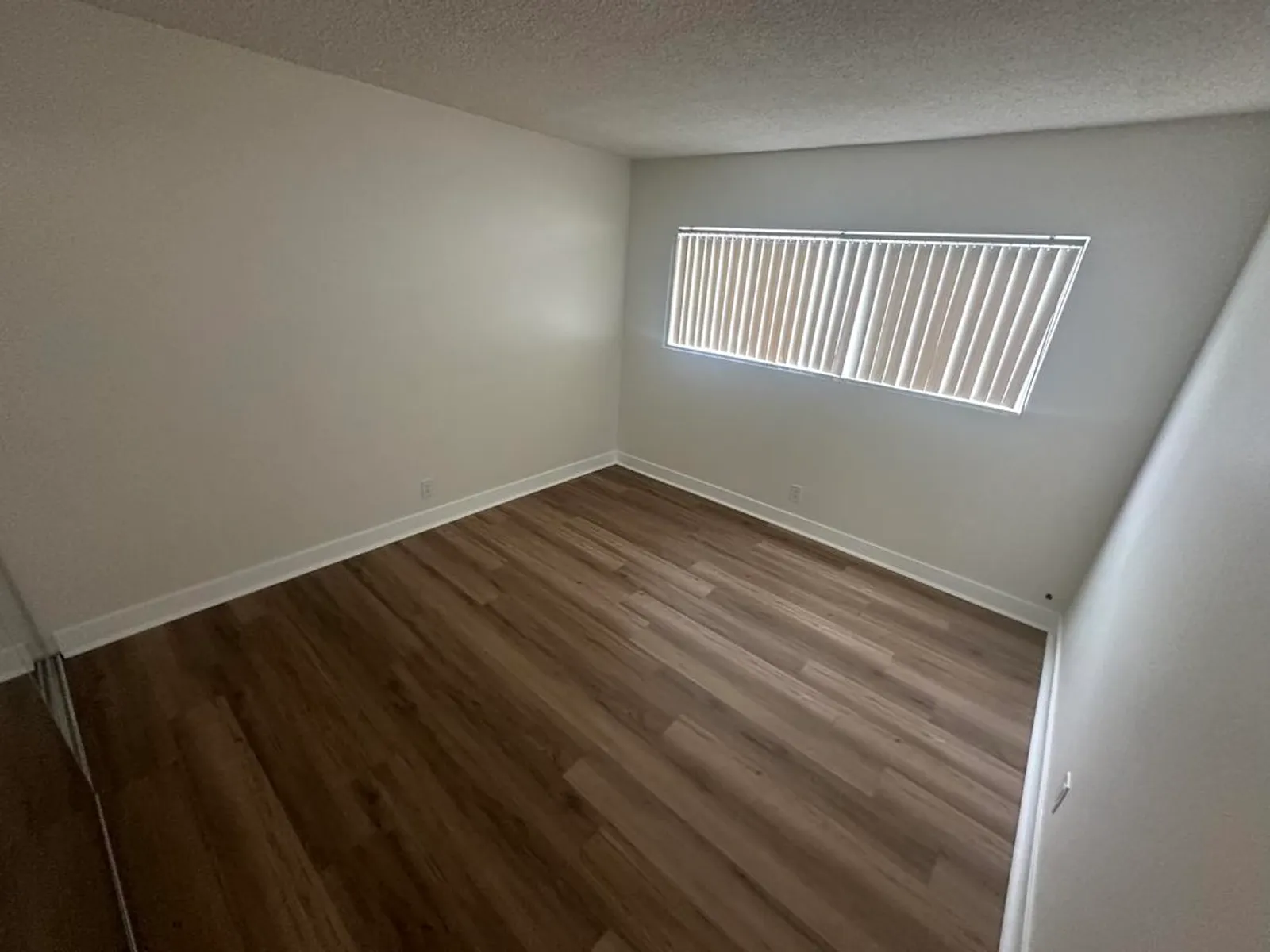 1254 E. 1st Street - 6