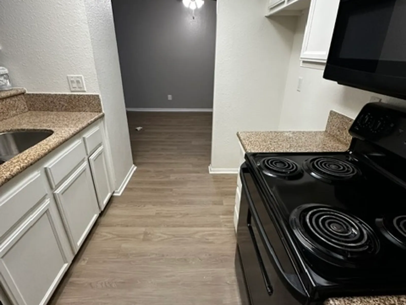 Apartment photo for 12005 Aspen Circle, photo 2