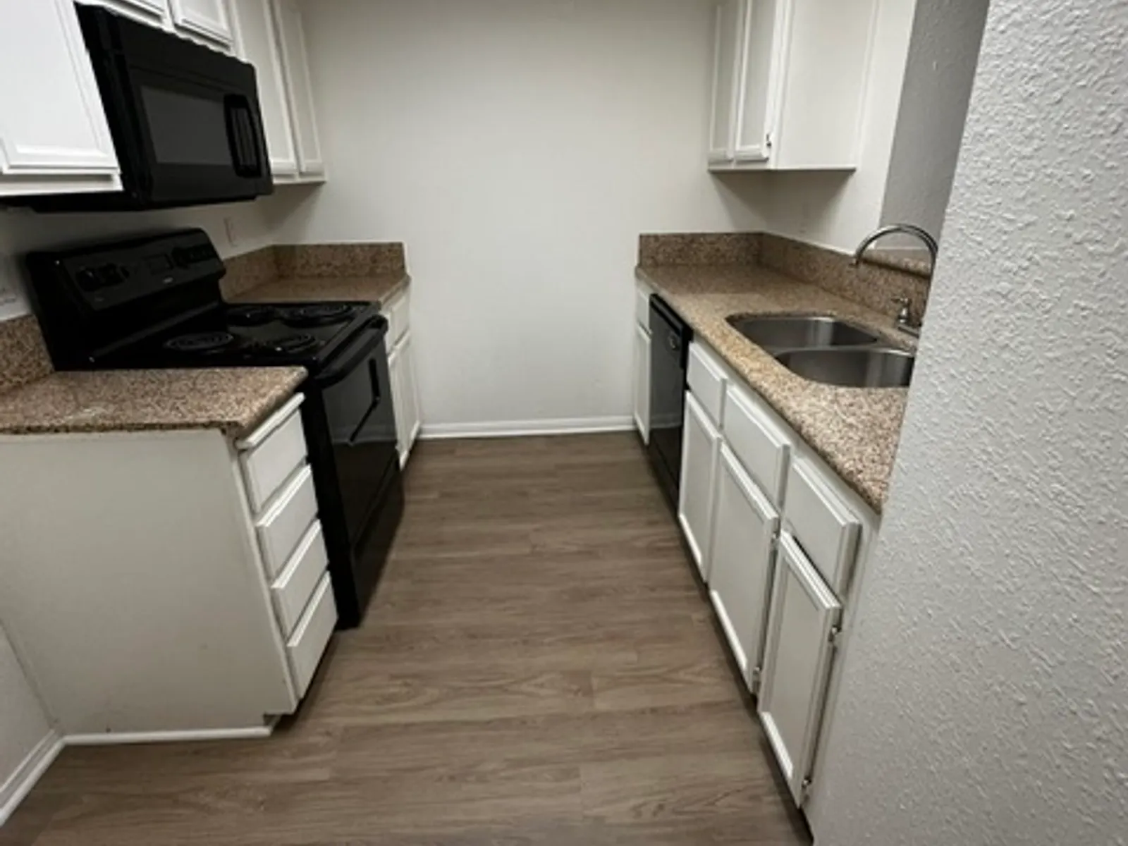 Apartment photo for 12005 Aspen Circle, photo 1