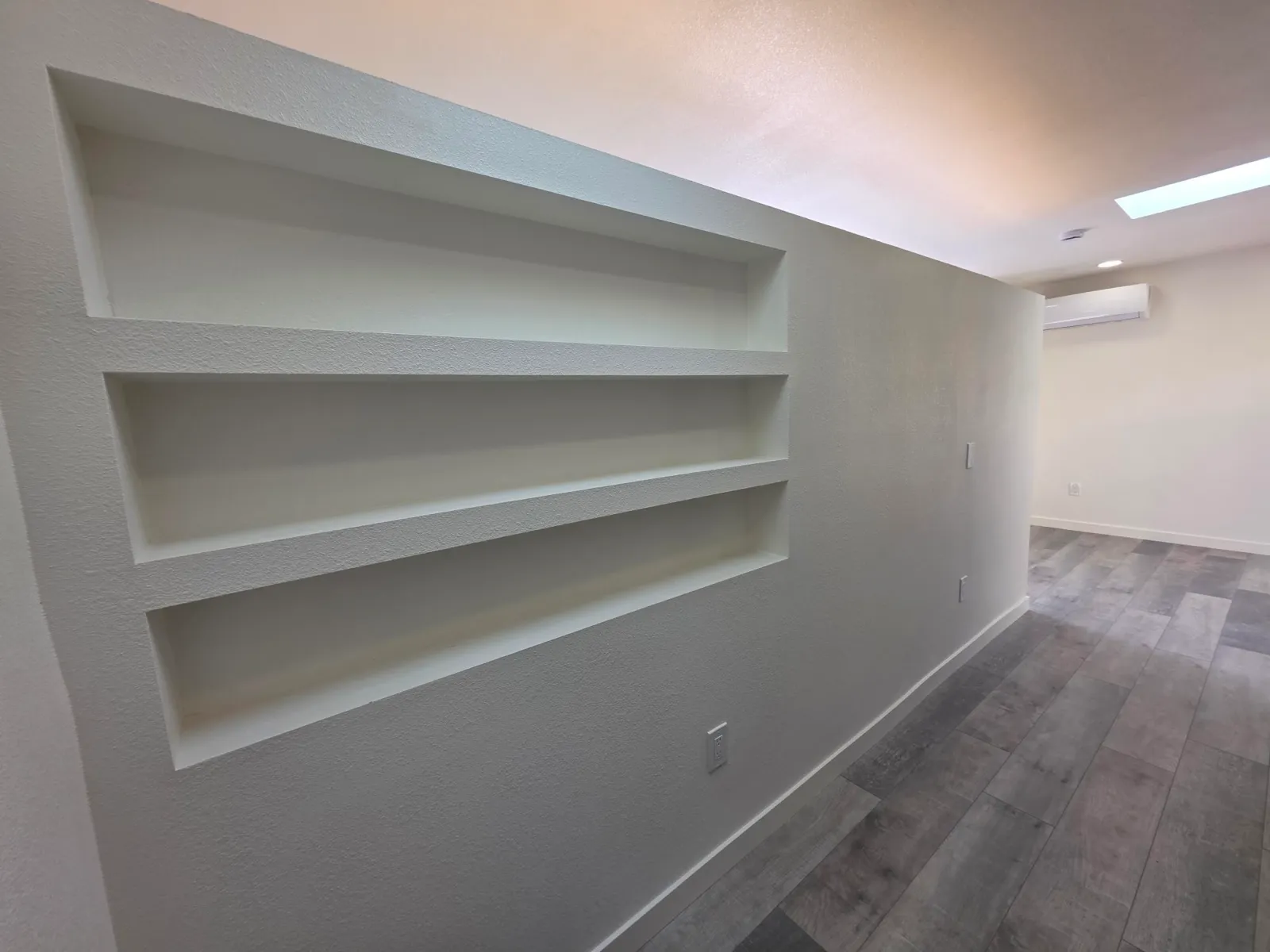 Apartment photo for 321 E. Orangewood Ave. - 6