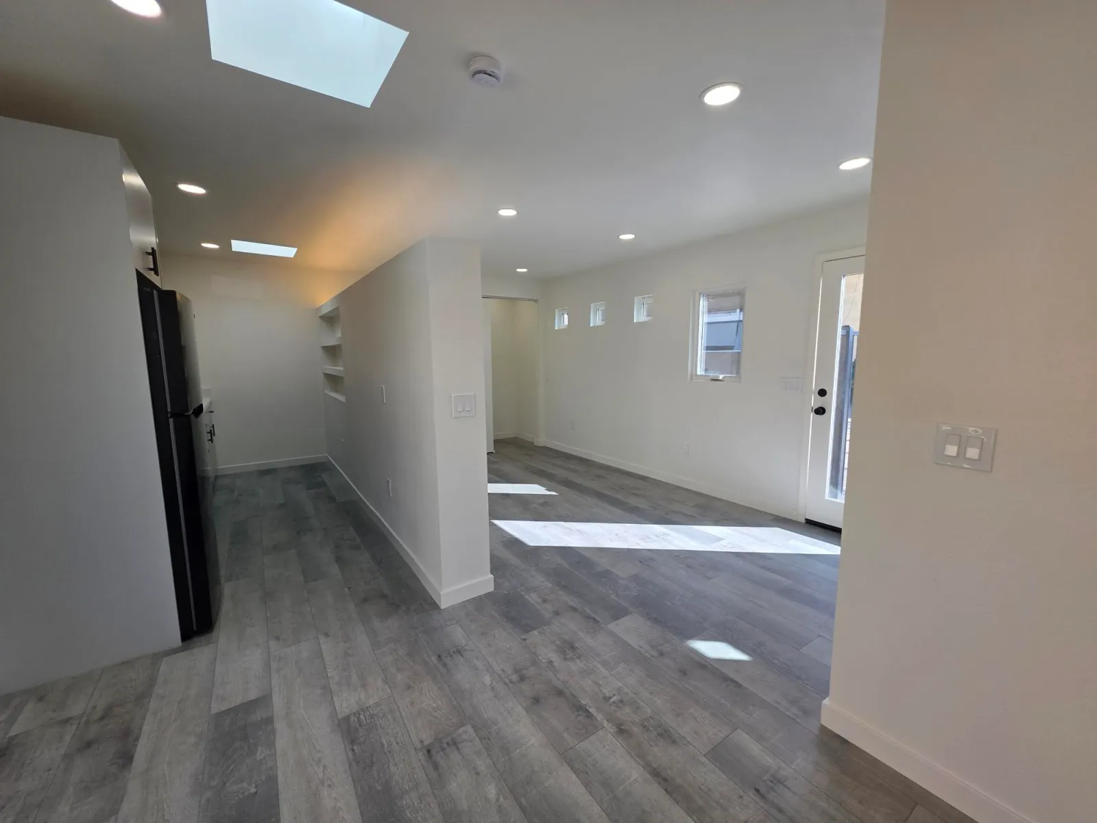Apartment photo for 321 E. Orangewood Ave. - 7