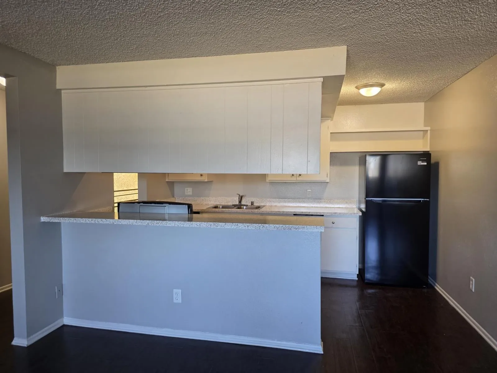 Apartment photo for 321 E. Orangewood Ave. - 6