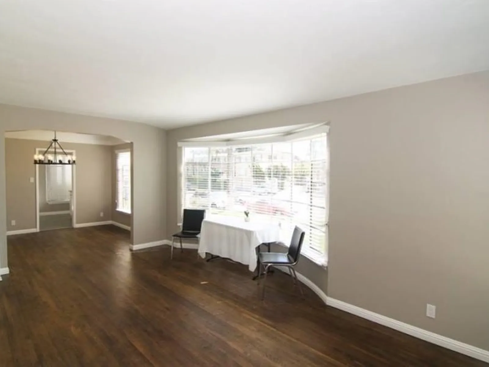 3617-3627 Ocean Blvd 11