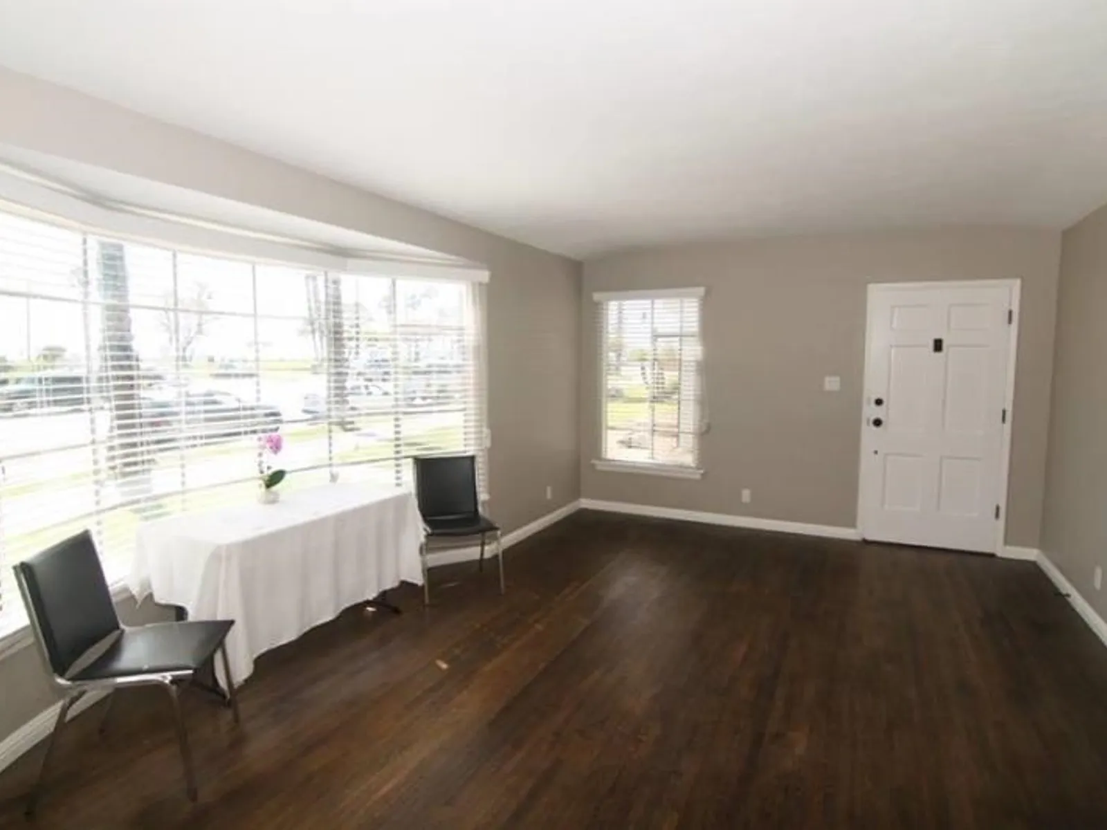 3617-3627 Ocean Blvd 12