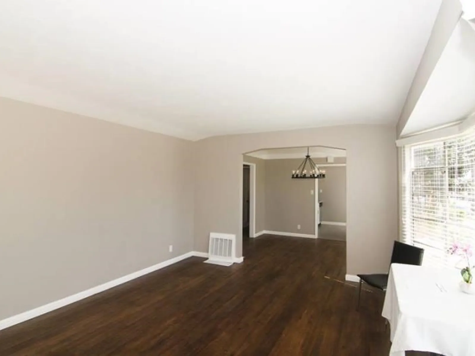 3617-3627 Ocean Blvd 13