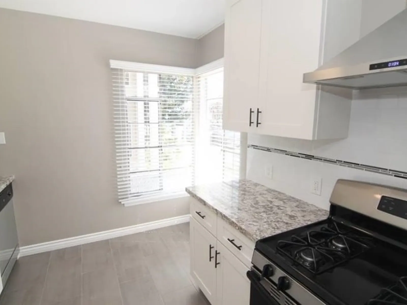 3617-3627 Ocean Blvd 17