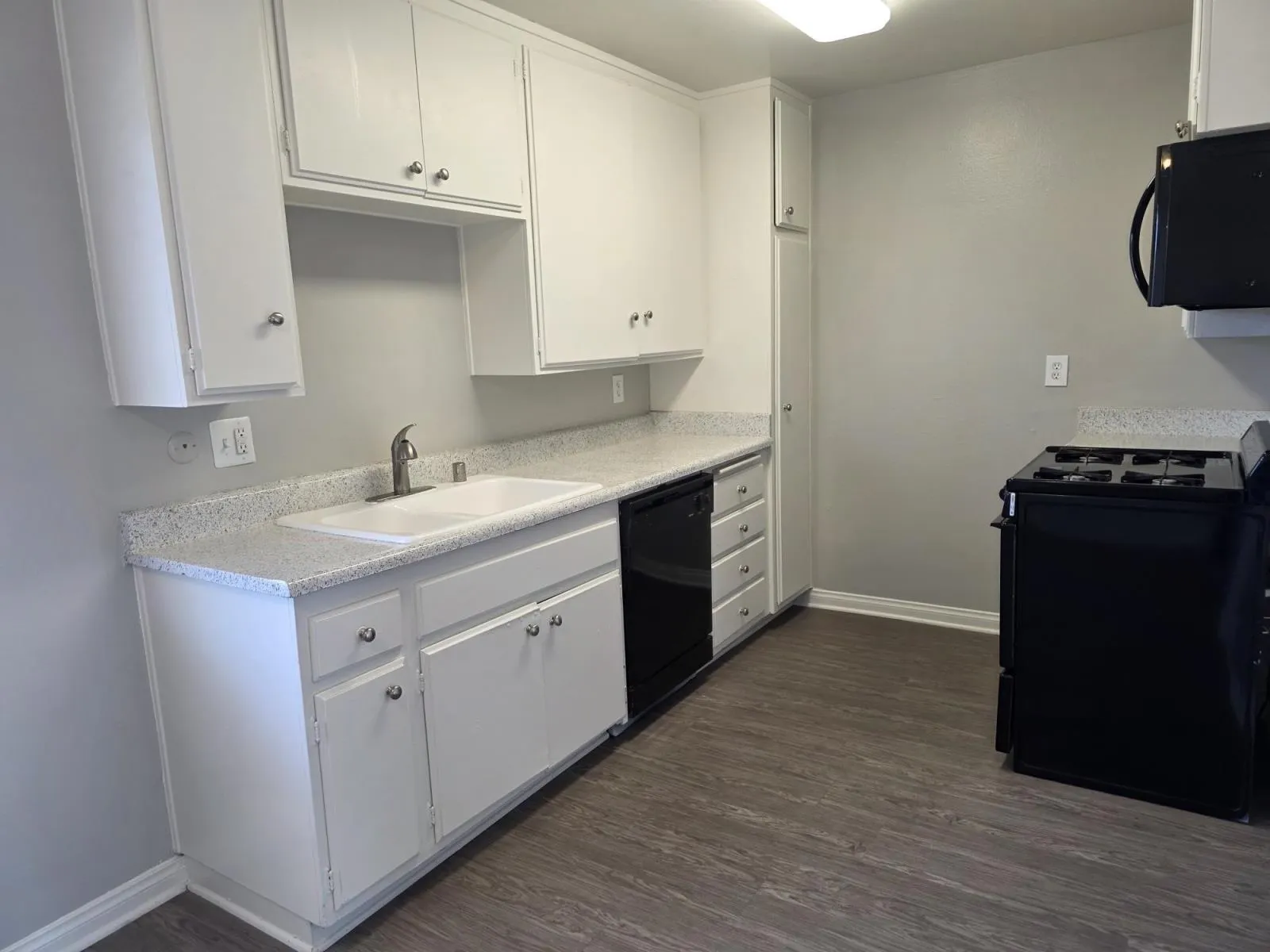 2515 W. Winston Rd 10